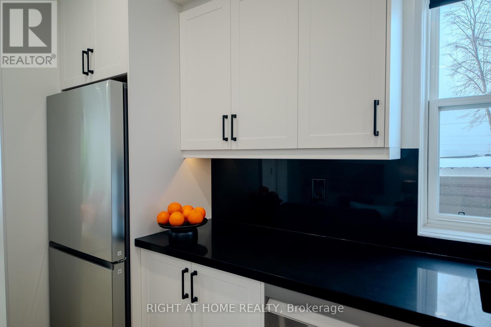 3 - 55 Innes Avenue, Toronto, Ontario M6E 1N1 - Photo 13 - W13161630
