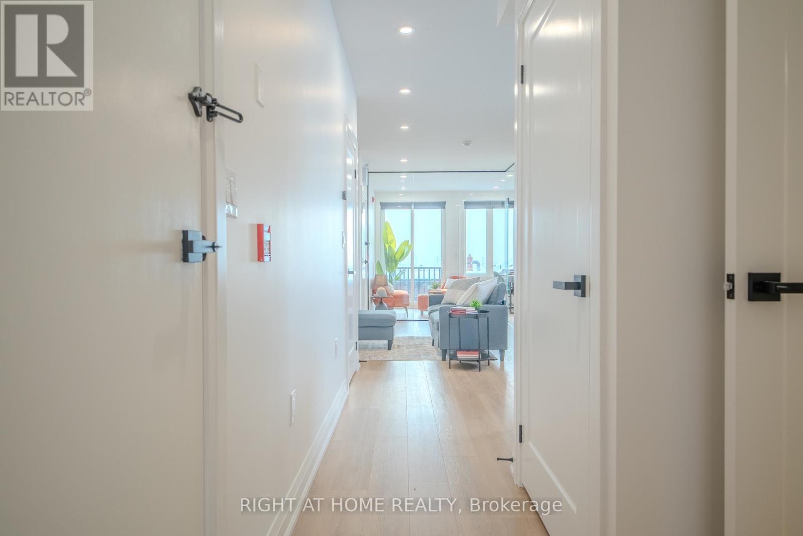 3 - 55 Innes Avenue, Toronto, Ontario M6E 1N1 - Photo 8 - W13161630