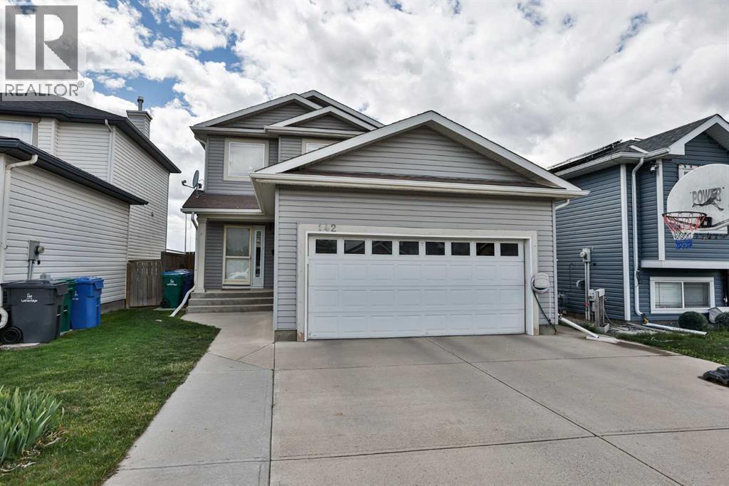 142 Peigan Court W, Lethbridge, Alberta  T1K 7N2 - Photo 1 - A2313633