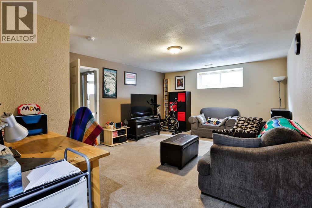 142 Peigan Court W, Lethbridge, Alberta  T1K 7N2 - Photo 19 - A2313633