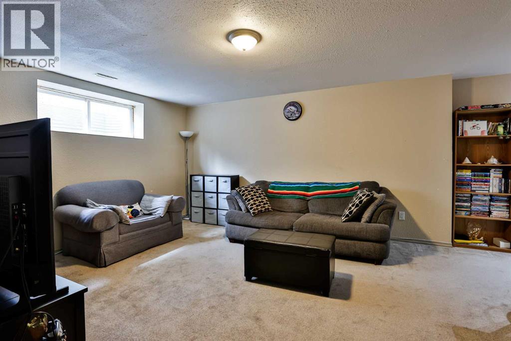 142 Peigan Court W, Lethbridge, Alberta  T1K 7N2 - Photo 20 - A2313633