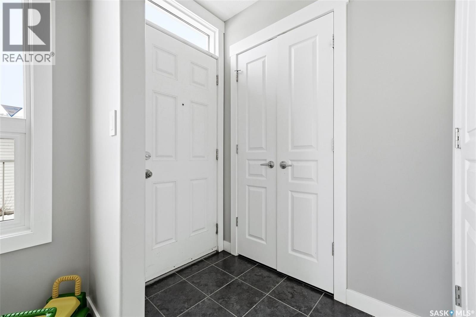 2914 Elgaard Drive, Regina, Saskatchewan  S4X 0M9 - Photo 17 - SK032604