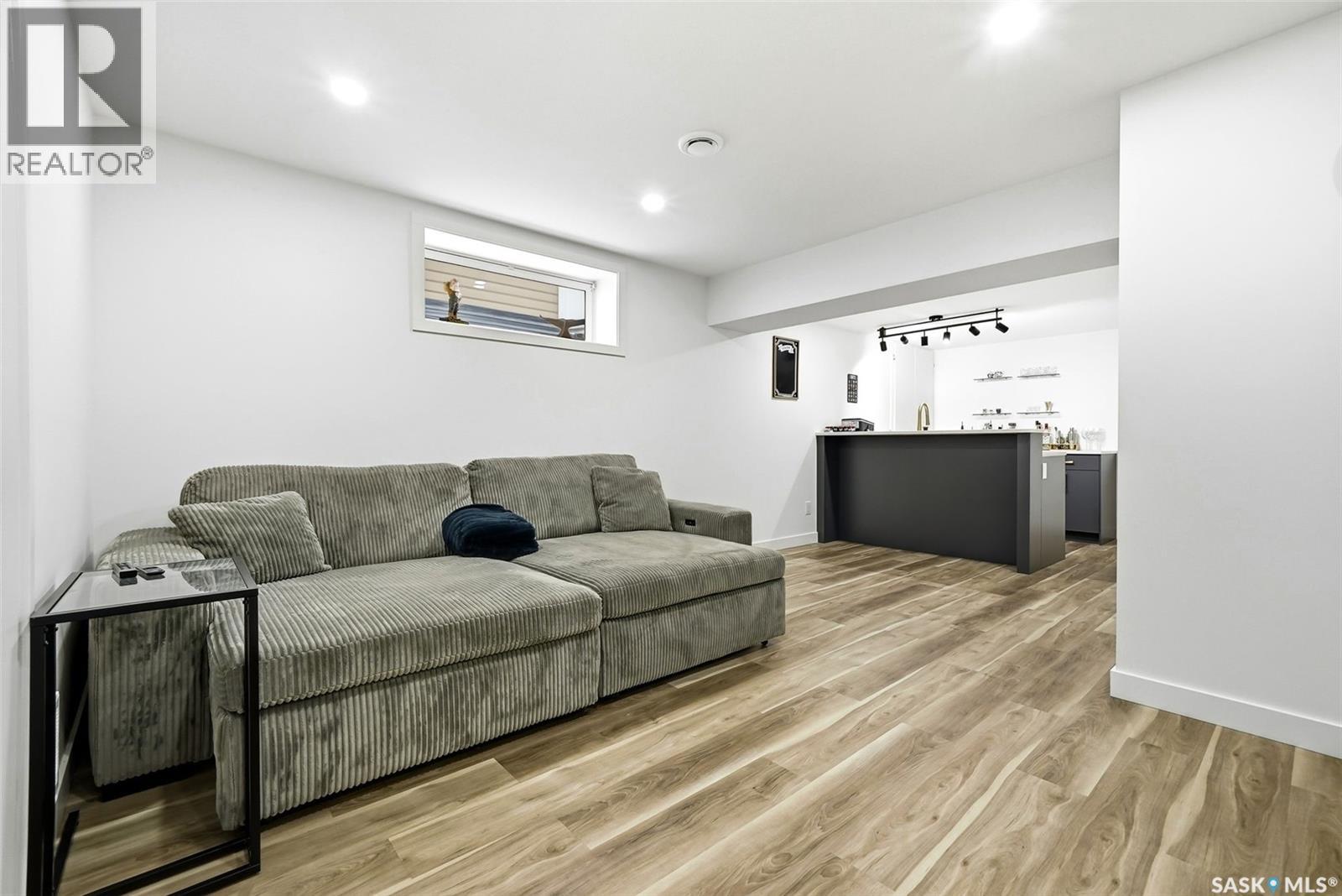 2914 Elgaard Drive, Regina, Saskatchewan  S4X 0M9 - Photo 34 - SK032604