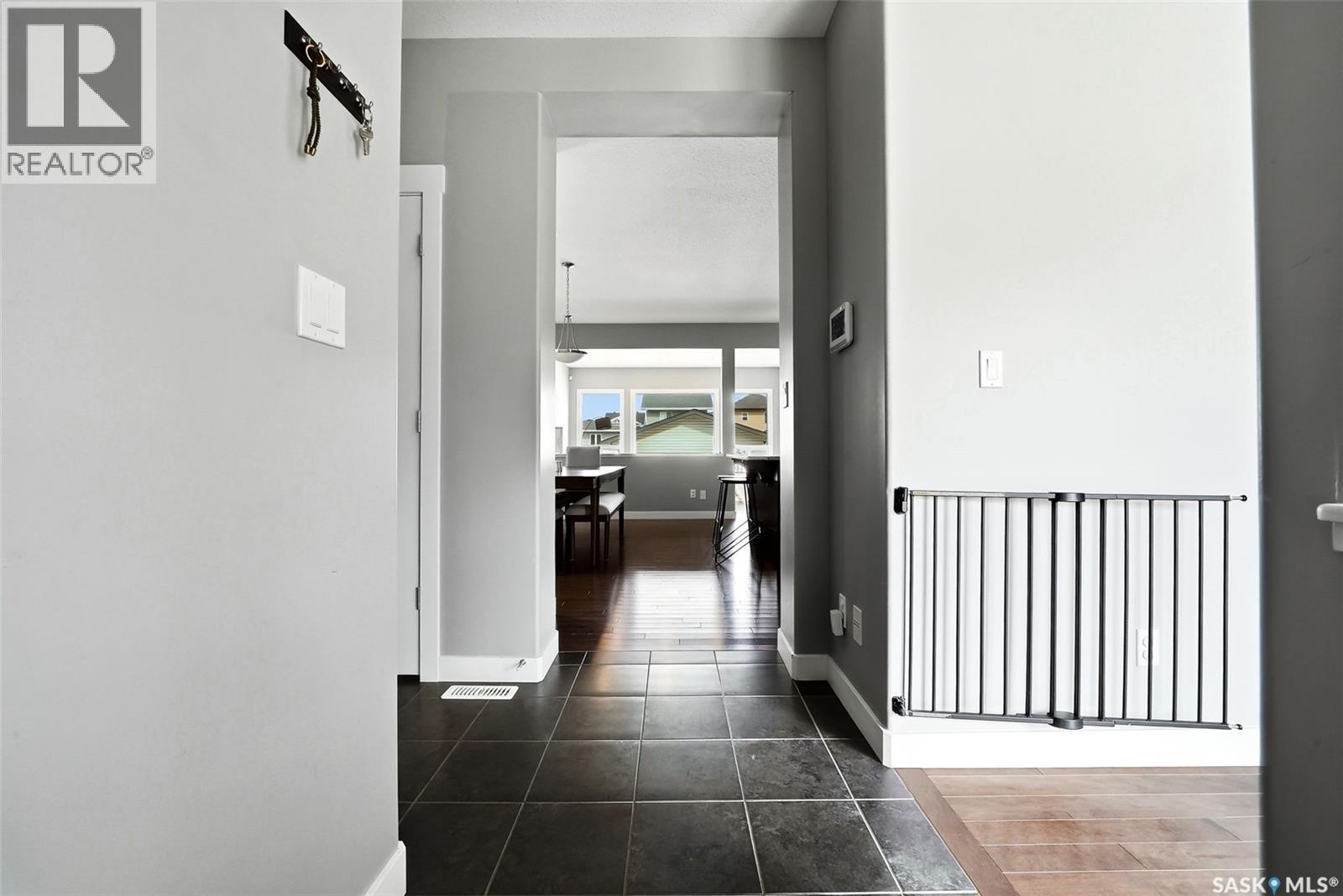 2914 Elgaard Drive, Regina, Saskatchewan  S4X 0M9 - Photo 7 - SK032604