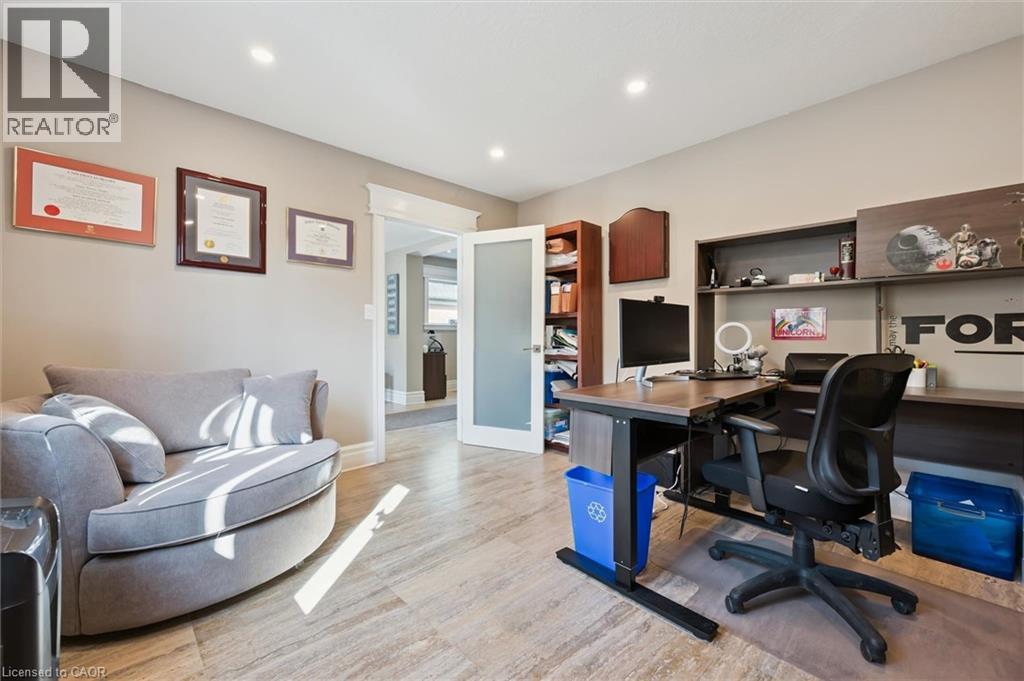 67 Bridgeport Road E, Waterloo, Ontario  N2J 2K1 - Photo 12 - 40830949