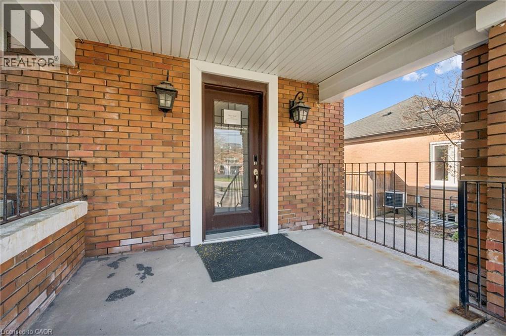 67 Bridgeport Road E, Waterloo, Ontario  N2J 2K1 - Photo 3 - 40830949