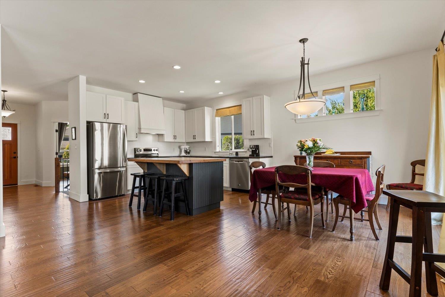 8408 Bradshaw Place, Eastern Hillsides, Chilliwack, British Columbia  V4Z 0A7 - Photo 12 - R3126276