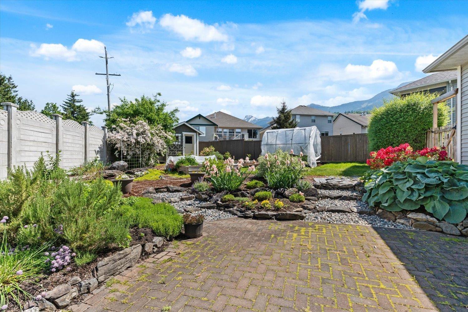 8408 Bradshaw Place, Eastern Hillsides, Chilliwack, British Columbia  V4Z 0A7 - Photo 2 - R3126276