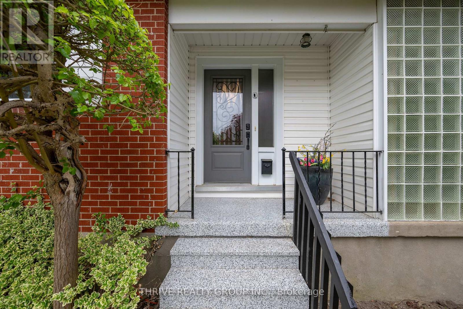 17 Croxton Road W, London South, Ontario  N6C 3T5 - Photo 3 - X13161888