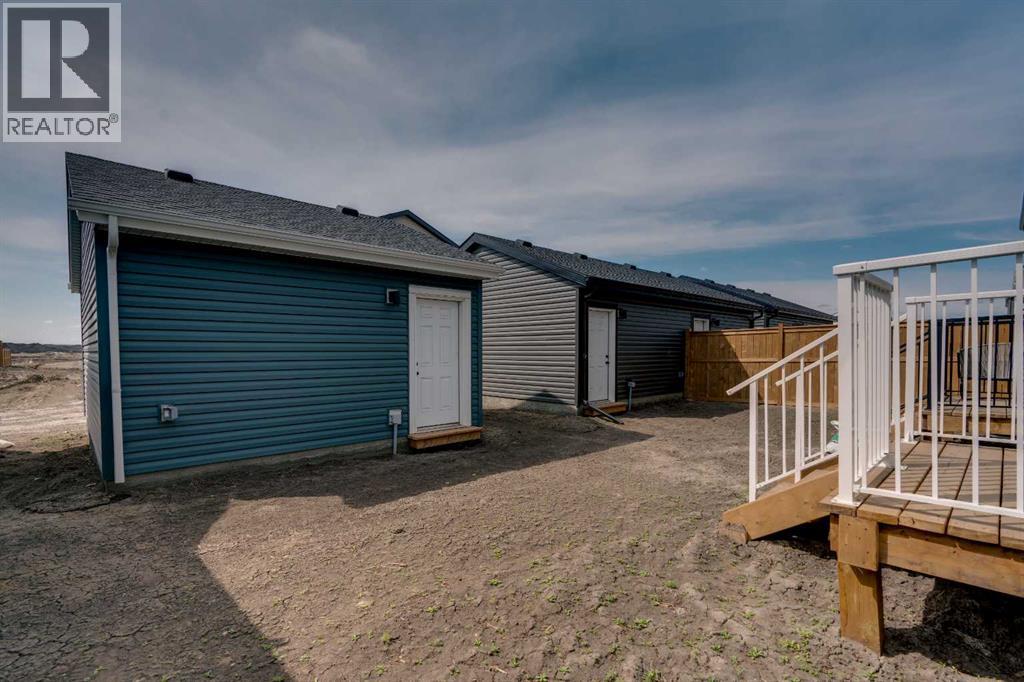 237 Heirloom Way SE, Calgary, Alberta  T3S 0H2 - Photo 37 - A2308075