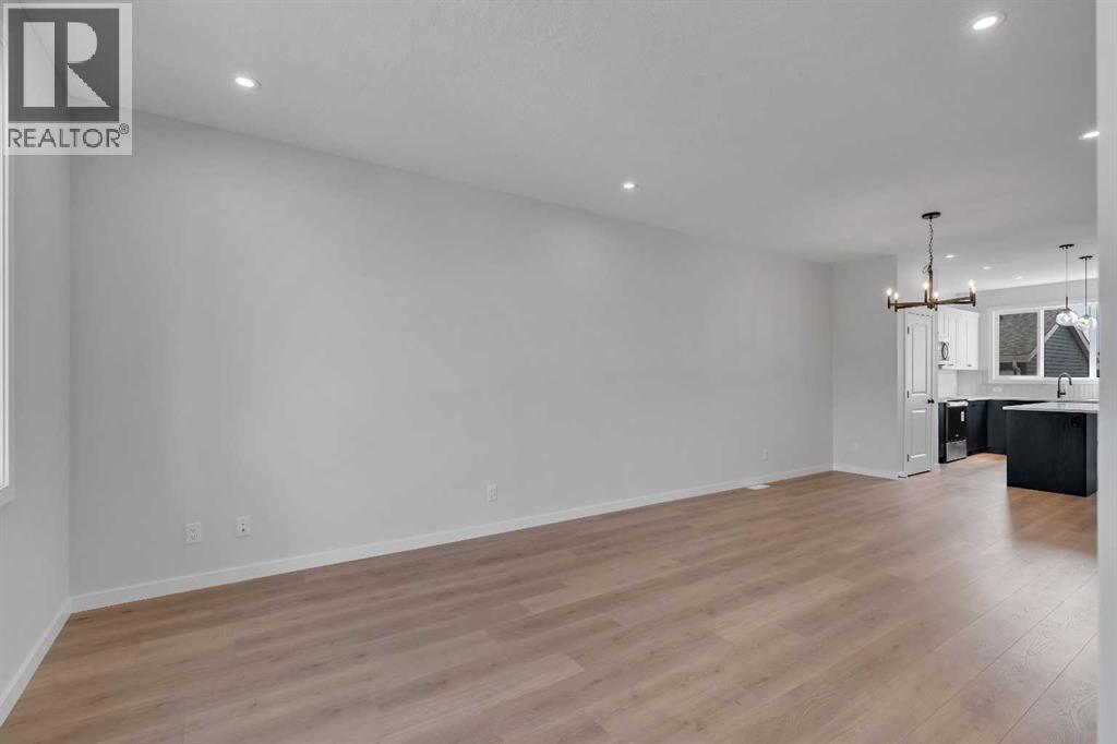 237 Heirloom Way SE, Calgary, Alberta  T3S 0H2 - Photo 2 - A2308075