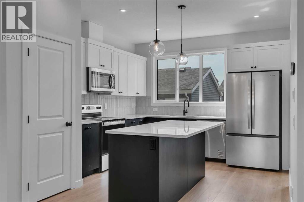 237 Heirloom Way SE, Calgary, Alberta  T3S 0H2 - Photo 11 - A2308075