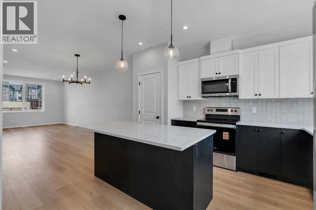237 Heirloom Way SE, Calgary, Alberta  T3S 0H2 - Photo 12 - A2308075