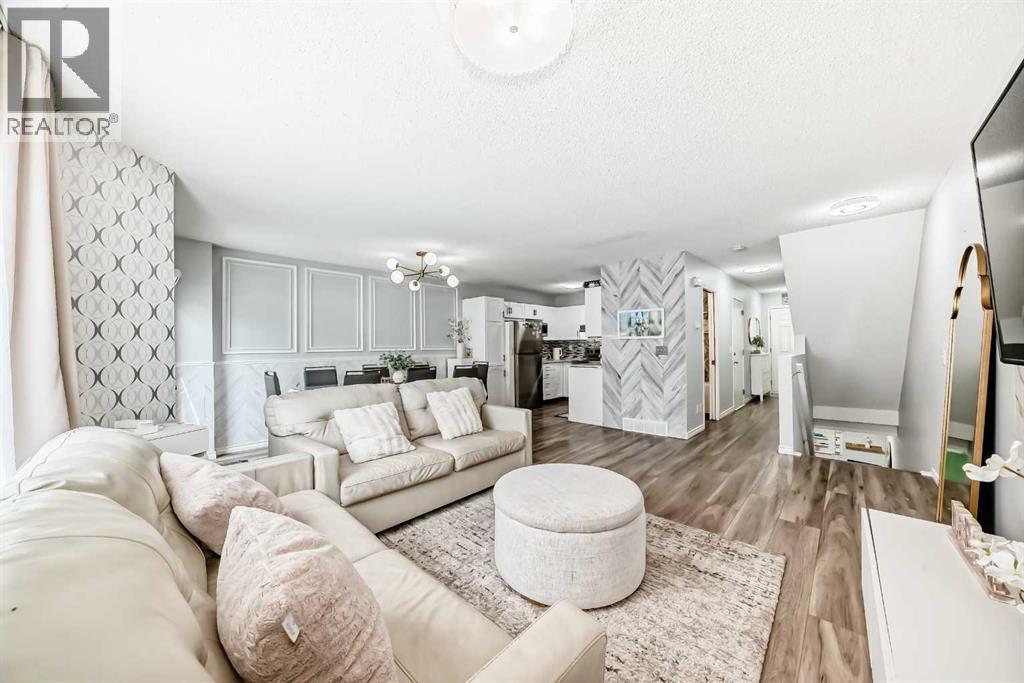 57 Mt Aberdeen Manor SE, Calgary, Alberta  T2Z 3N8 - Photo 7 - A2312897