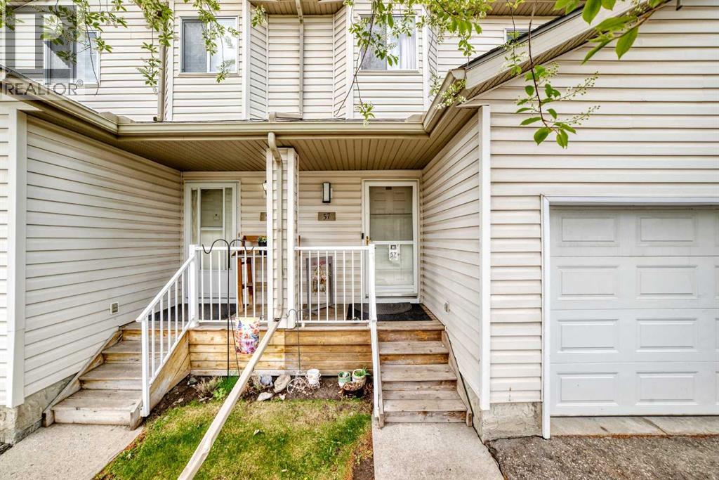57 Mt Aberdeen Manor SE, Calgary, Alberta  T2Z 3N8 - Photo 2 - A2312897