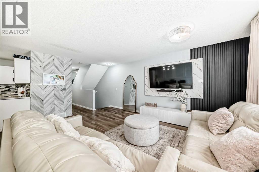 57 Mt Aberdeen Manor SE, Calgary, Alberta  T2Z 3N8 - Photo 6 - A2312897