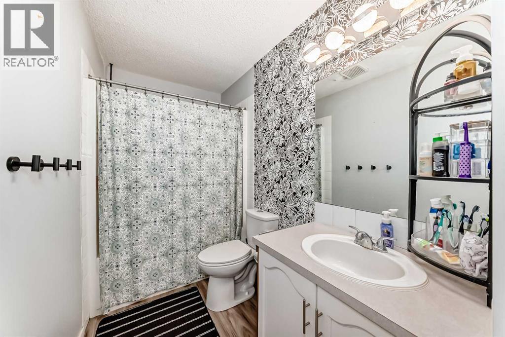 57 Mt Aberdeen Manor SE, Calgary, Alberta  T2Z 3N8 - Photo 16 - A2312897