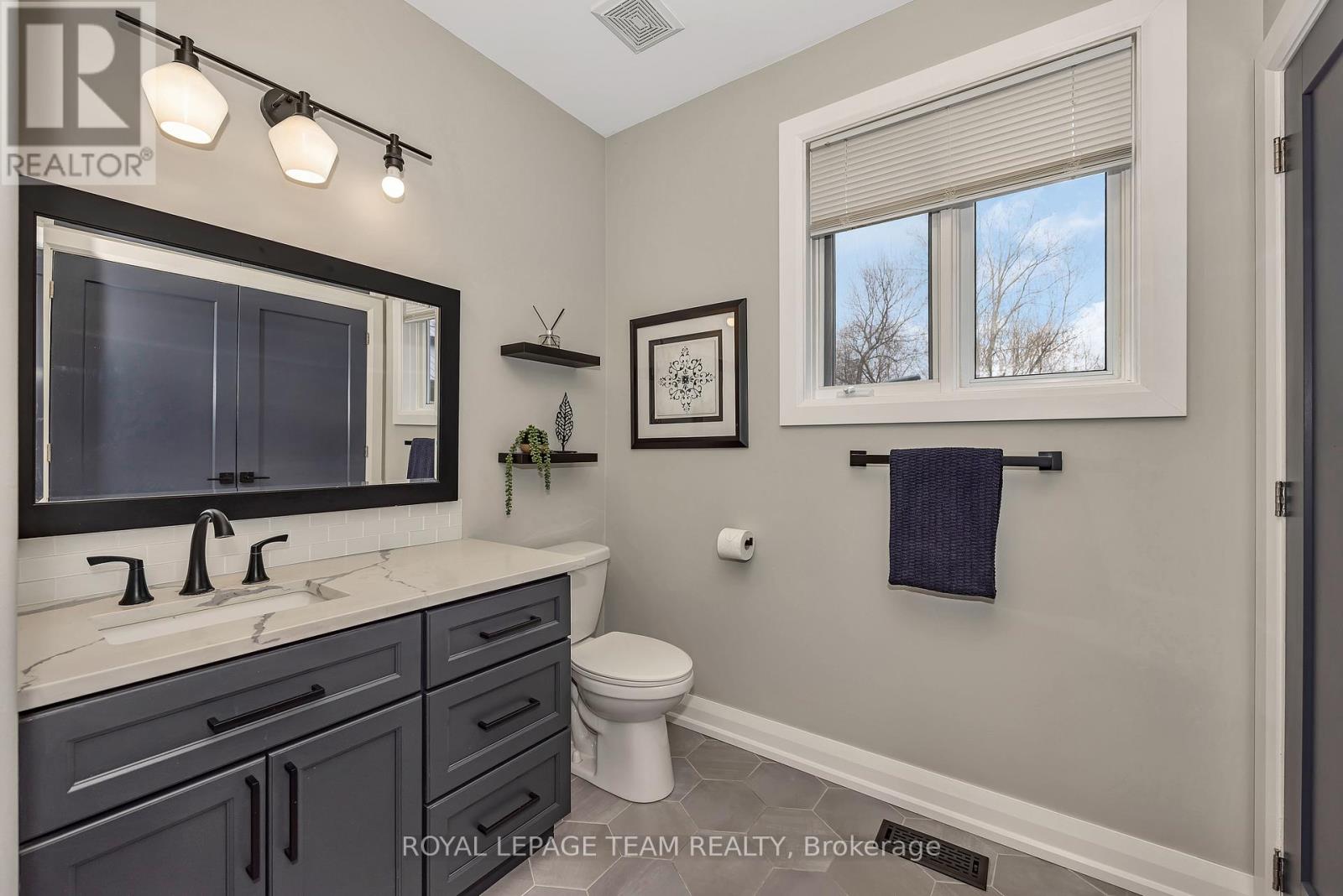 1517 Back Place Avenue, Ottawa, Ontario  K4P 1R3 - Photo 5 - X13162030