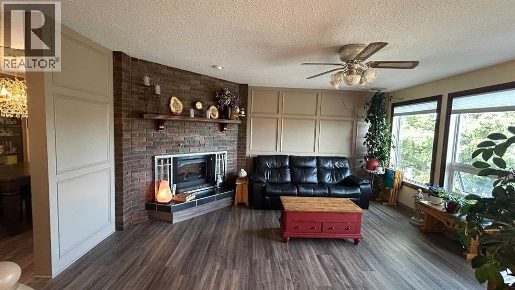 911 12 Street SE, High River, Alberta  T1V 1L2 - Photo 7 - A2313336