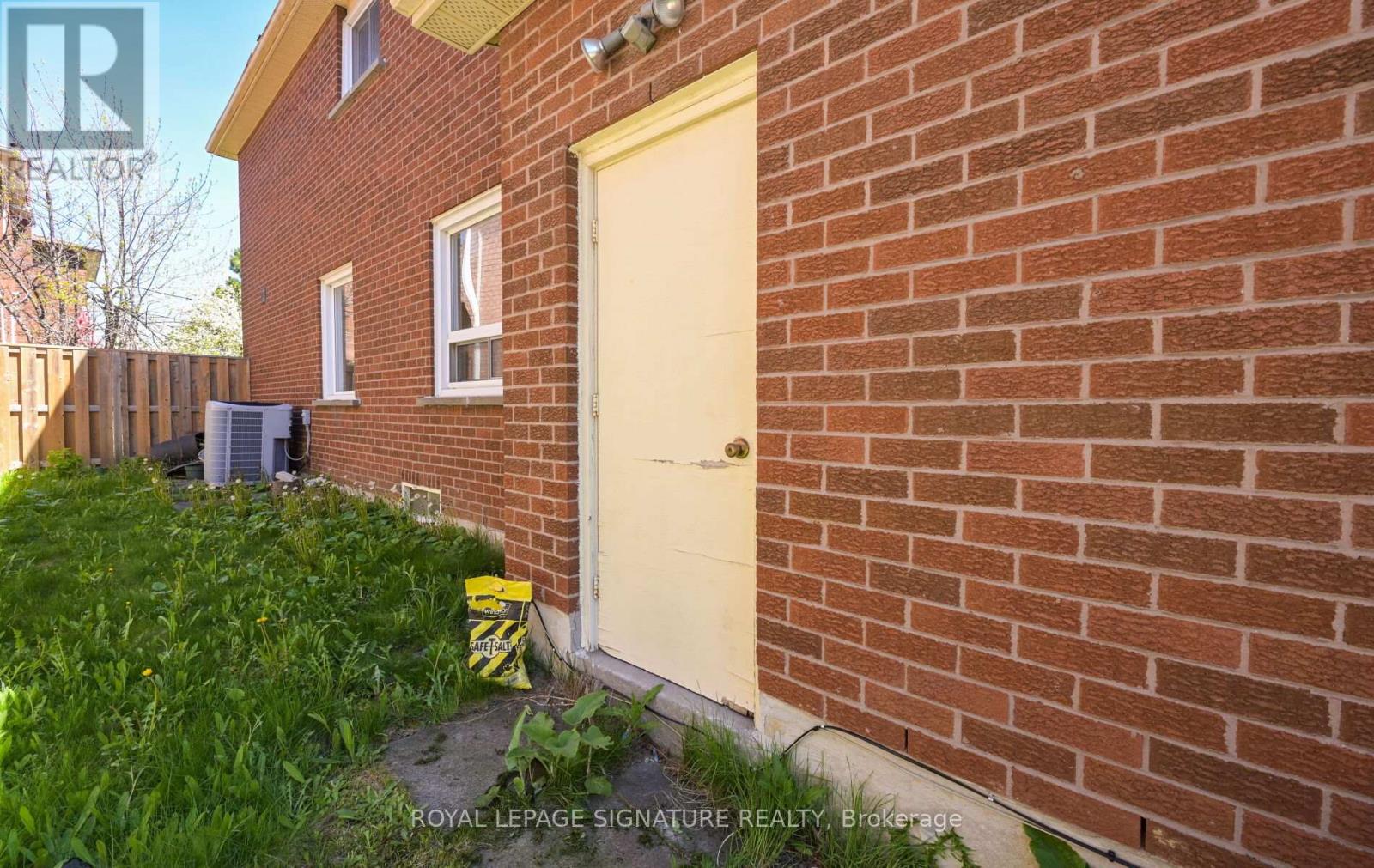 2 Danjohn Crescent, Toronto, Ontario M1V 3N3 - Photo 36 - E13152104