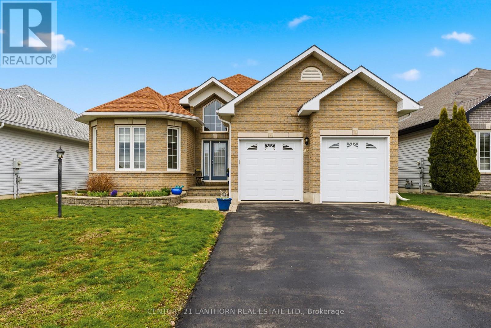 43 ALETHA DRIVE N, Prince Edward County, Ontario
