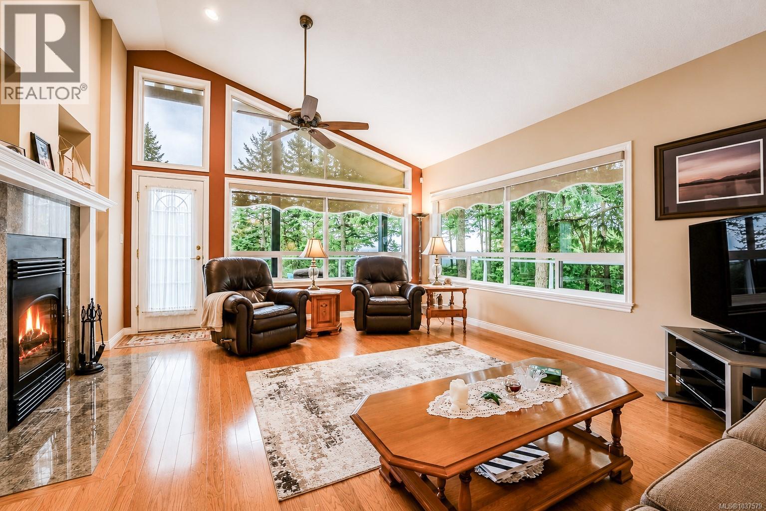 601 Highlands Park Terr, Highlands, British Columbia  V9B 6G5 - Photo 3 - 1037579