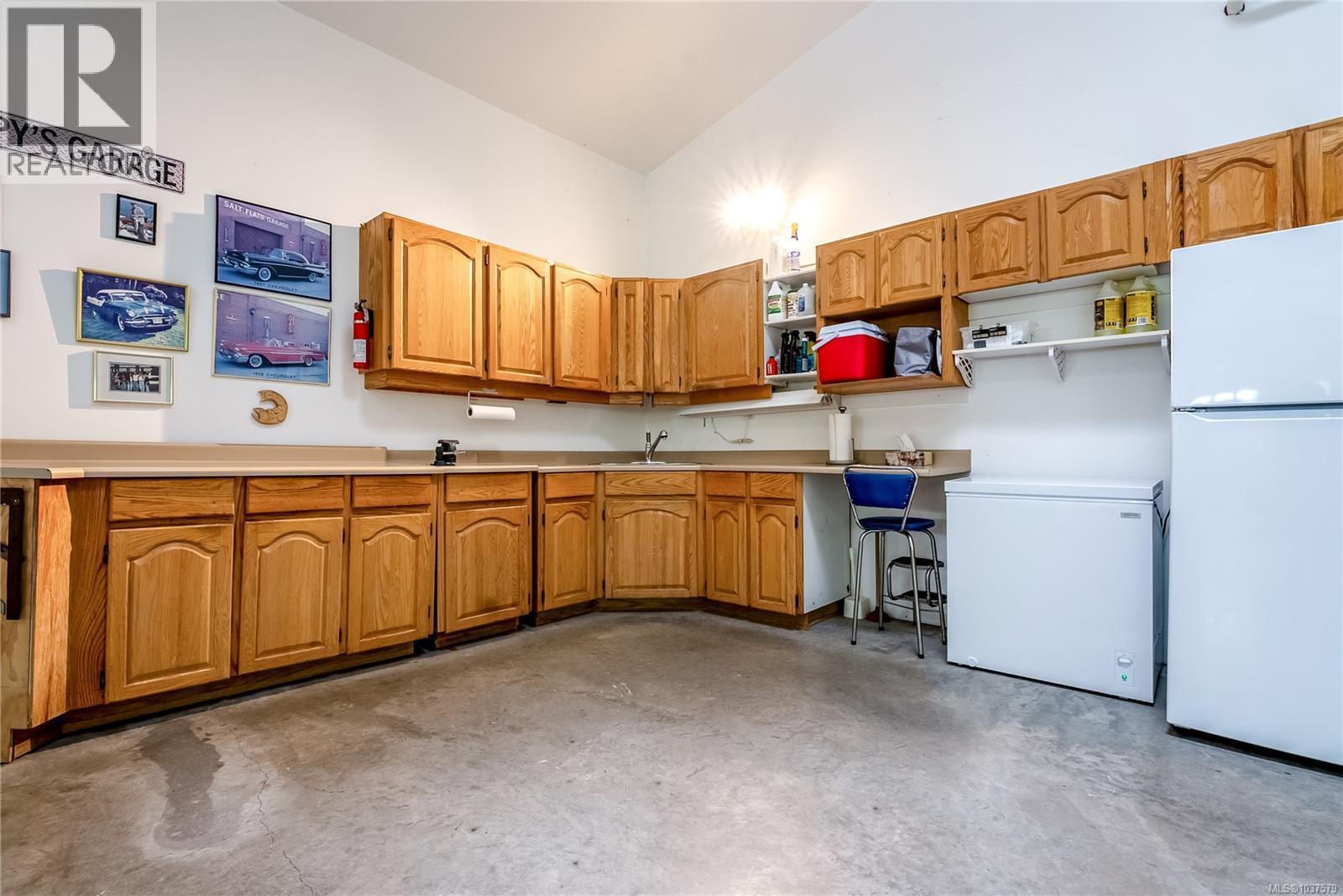 601 Highlands Park Terr, Highlands, British Columbia  V9B 6G5 - Photo 37 - 1037579