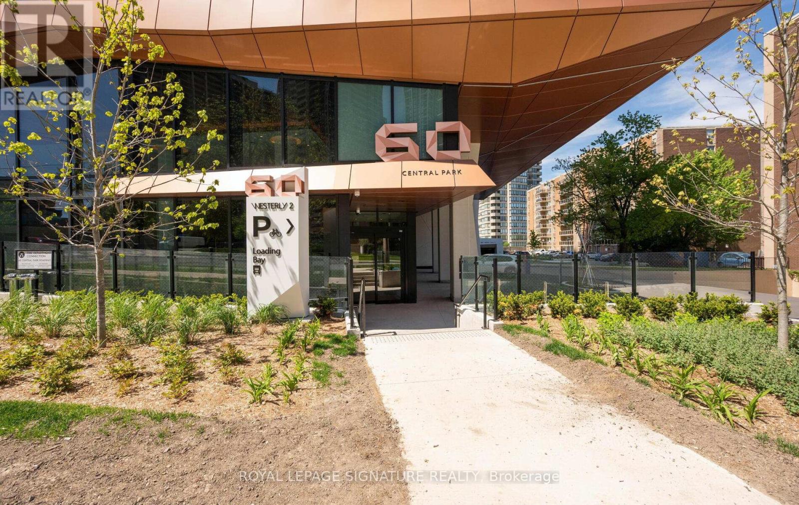 2306 - 60 Central Park Roadway, Toronto, Ontario M9A 0E6 - Photo 4 - W13160550
