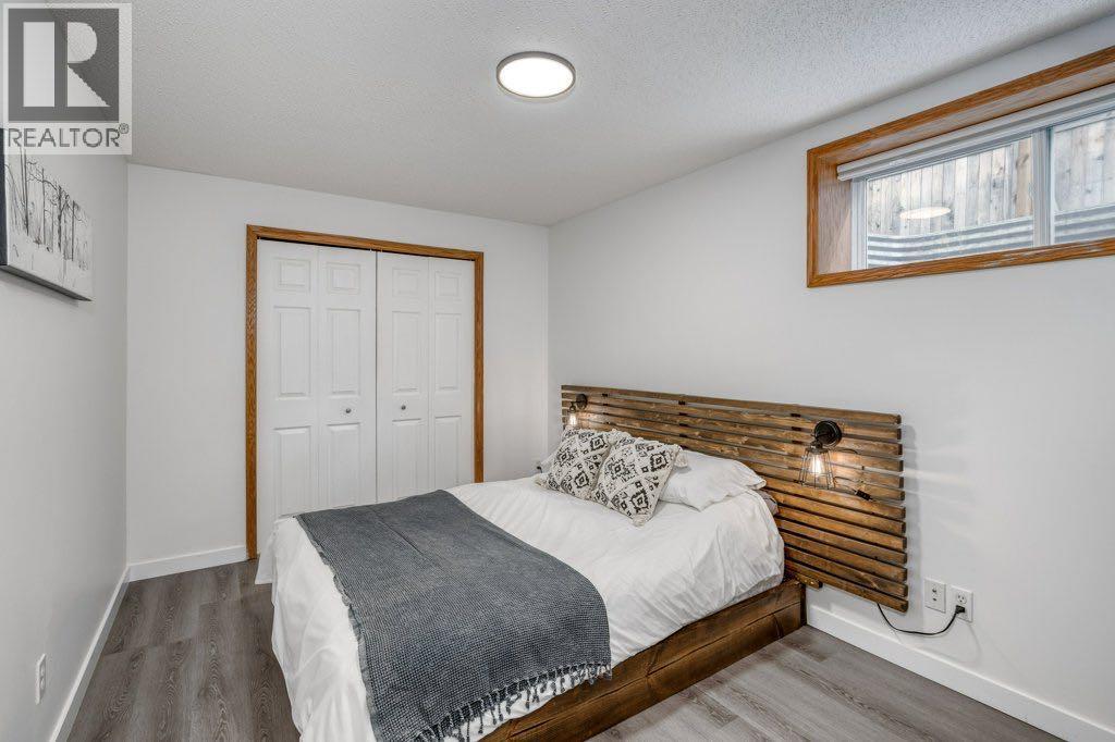 128 Sunterra Heights, Cochrane, Alberta  T4C 1W7 - Photo 29 - A2313862