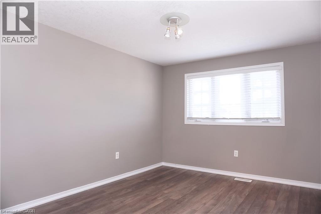 40 Madeleine Street, Kitchener, Ontario  N2R 1V4 - Photo 17 - 40822627