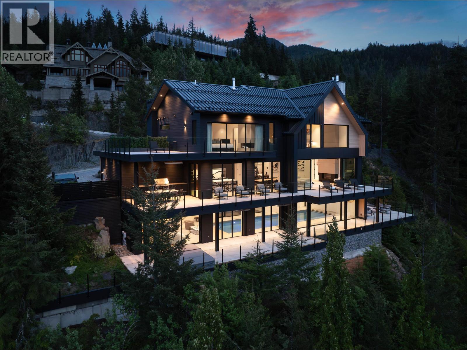 3824 Sunridge Drive, Whistler, British Columbia  V8E 0W1 - Photo 40 - R3126771