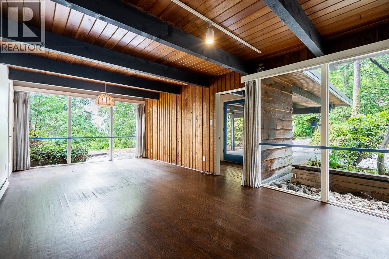 173 W Osborne Road, North Vancouver, British Columbia  V7N 2P9 - Photo 2 - R3126775