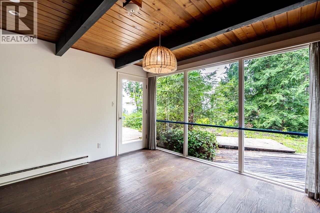 173 W Osborne Road, North Vancouver, British Columbia  V7N 2P9 - Photo 3 - R3126775