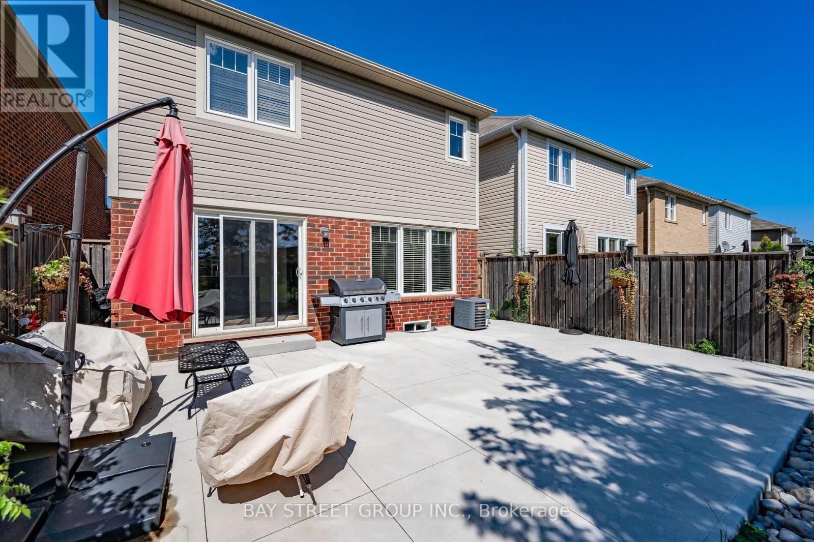 216 Emick Drive, Hamilton, Ontario L9K 0E1 - Photo 38 - X12893364
