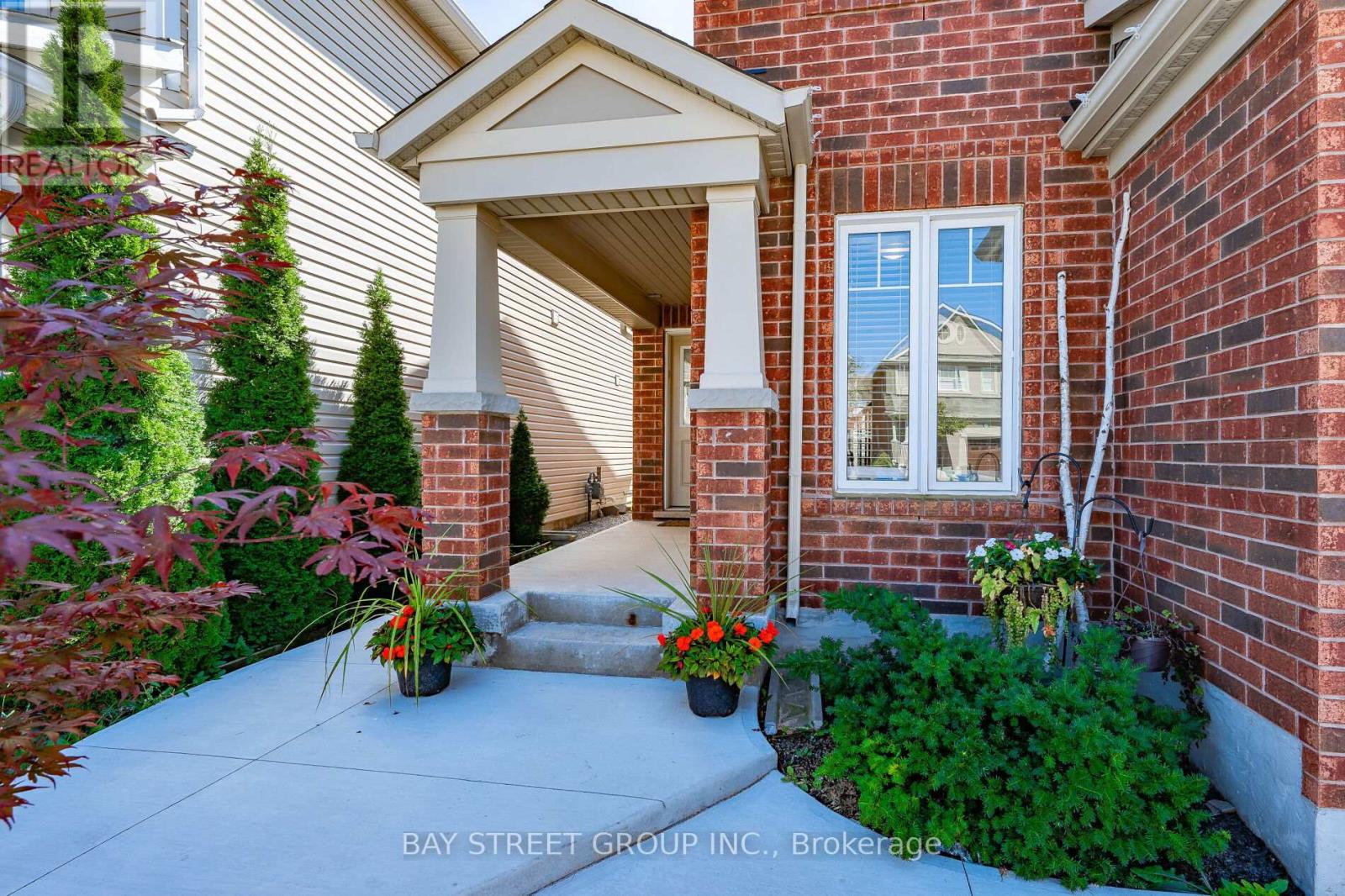 216 Emick Drive, Hamilton, Ontario L9K 0E1 - Photo 33 - X12893364