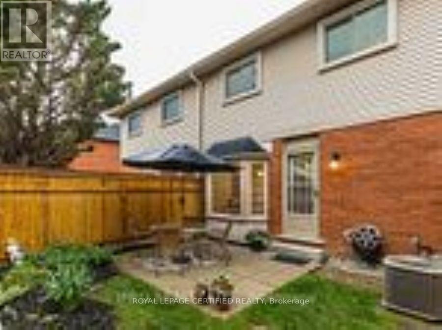 7 - 255 Mount Albion Road, Hamilton, Ontario  L8K 6P7 - Photo 15 - X12902676