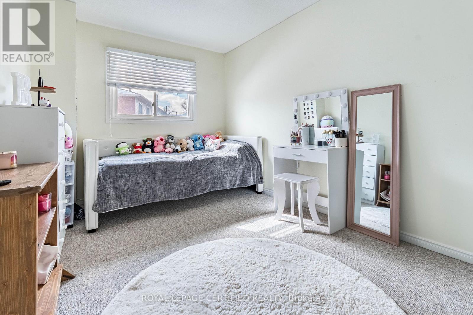7 - 255 Mount Albion Road, Hamilton, Ontario  L8K 6P7 - Photo 9 - X12902676