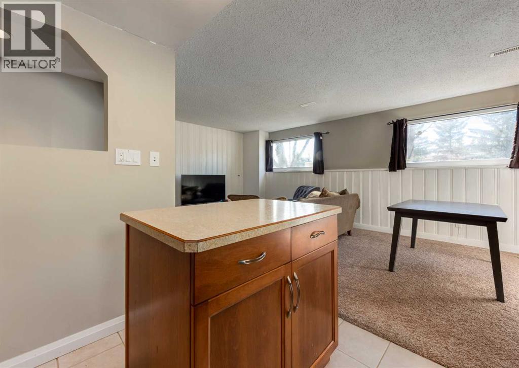 10012 Oakfield Drive SW, Calgary, Alberta  T2V 4B4 - Photo 31 - A2309361