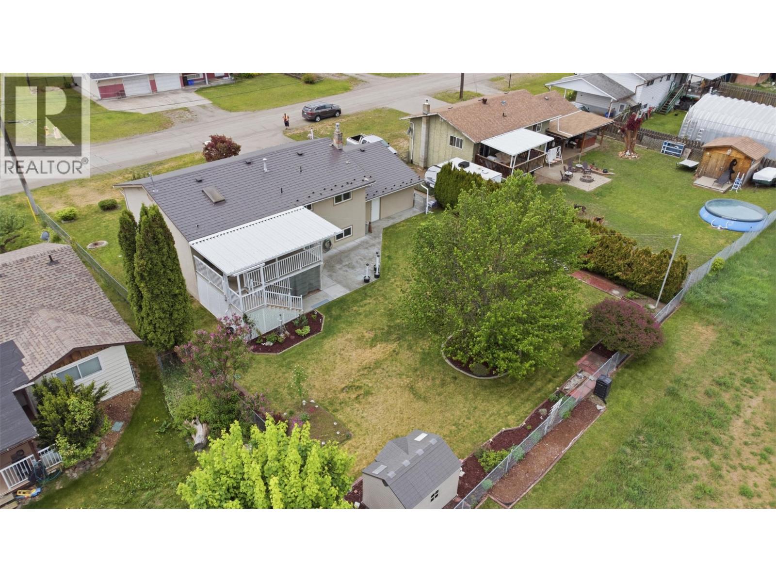723 Eastwood Road, Lumby, British Columbia  V0E 2G7 - Photo 5 - 10388497