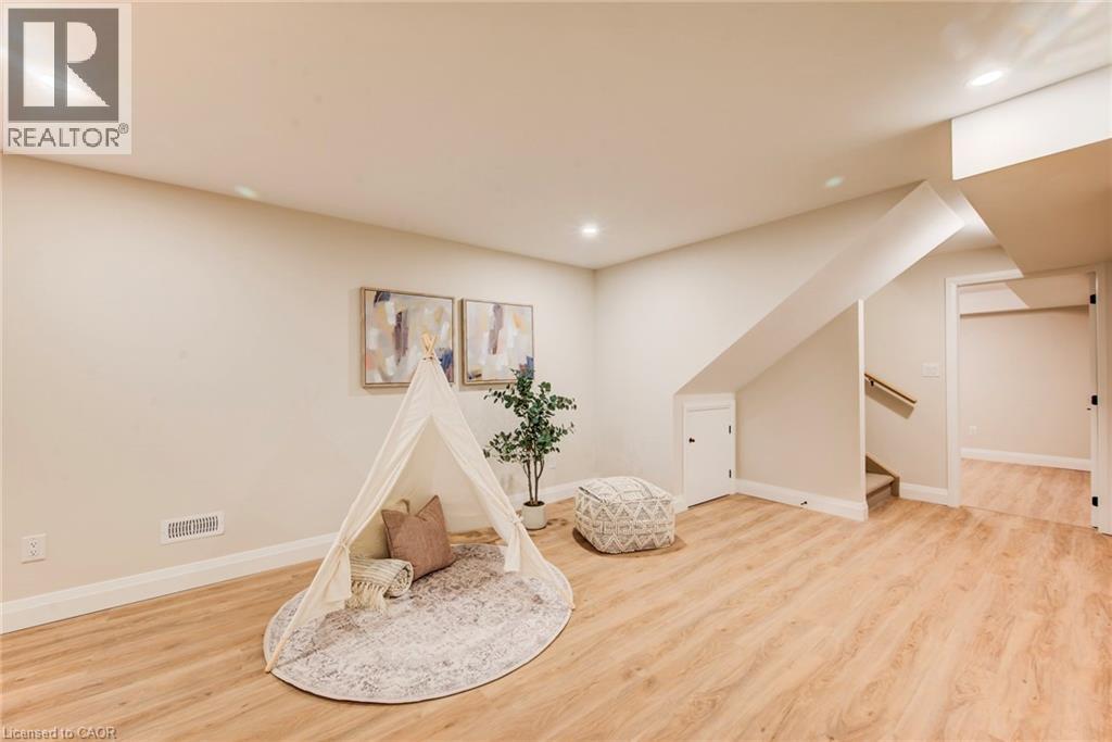 124 South Parkwood Boulevard, Elmira, Ontario  N3B 0E6 - Photo 36 - 40832670