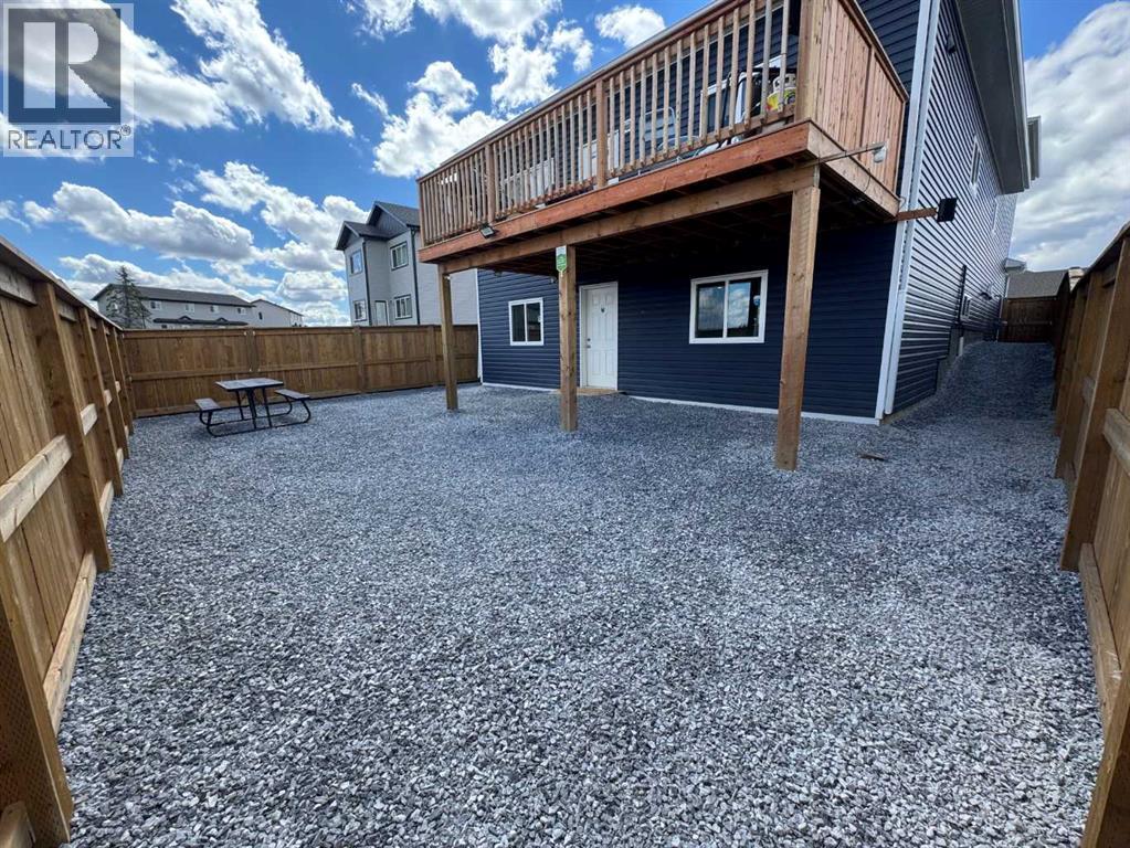 6812 50 Avenue, Camrose, Alberta  T4V 5G1 - Photo 8 - A2310750