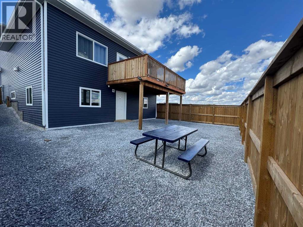 6812 50 Avenue, Camrose, Alberta  T4V 5G1 - Photo 7 - A2310750