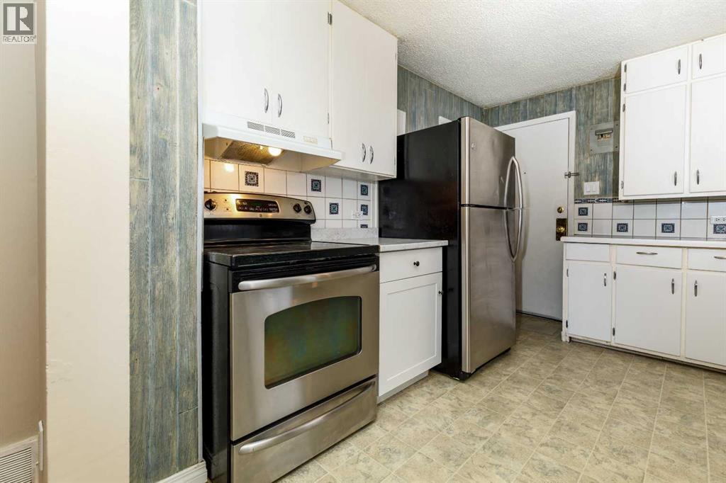 3905 46 Street, Red Deer, Alberta  T4J 1B5 - Photo 8 - A2312986