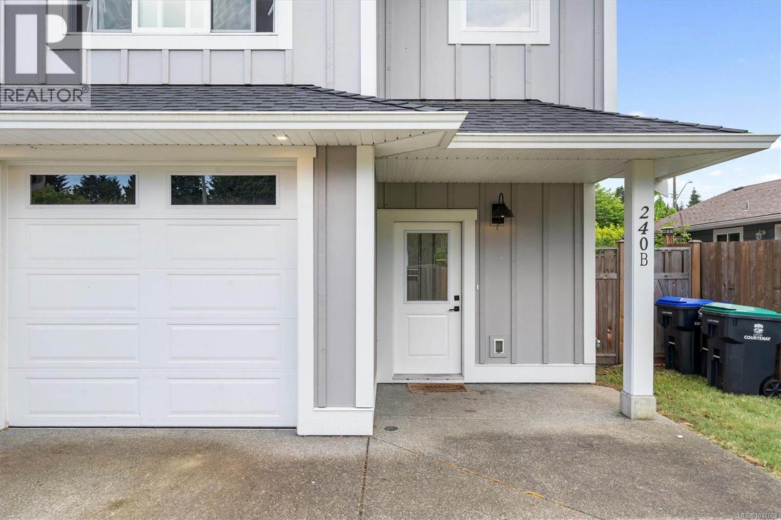 B 240 Woods Ave, Courtenay, British Columbia  V9N 3Y8 - Photo 6 - 1037663