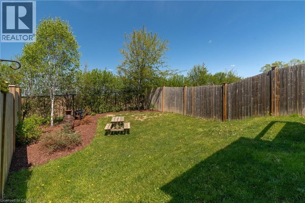141 Couling Crescent, Guelph, Ontario  N1E 0K9 - Photo 33 - 40832530