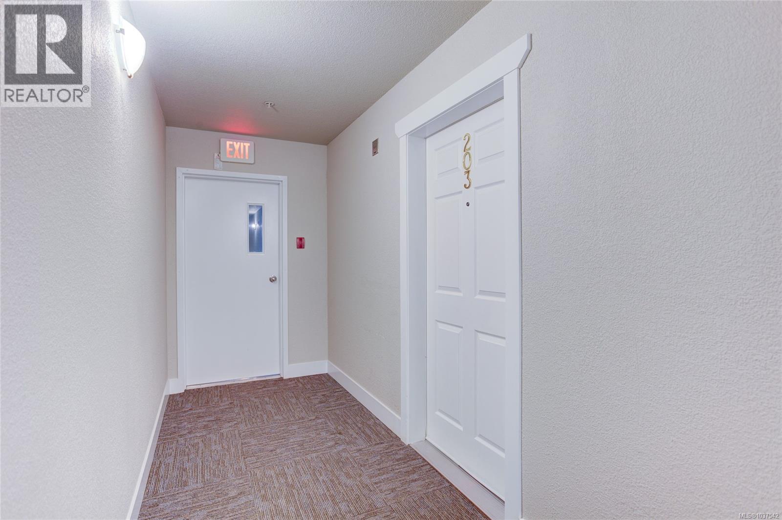 203 11 Buller St, Ladysmith, British Columbia  V9G 1A9 - Photo 3 - 1037542