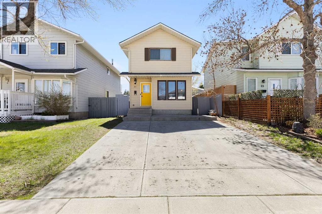 21 Mckernan Road SE, Calgary, Alberta  T2Z 1S7 - Photo 4 - A2309974