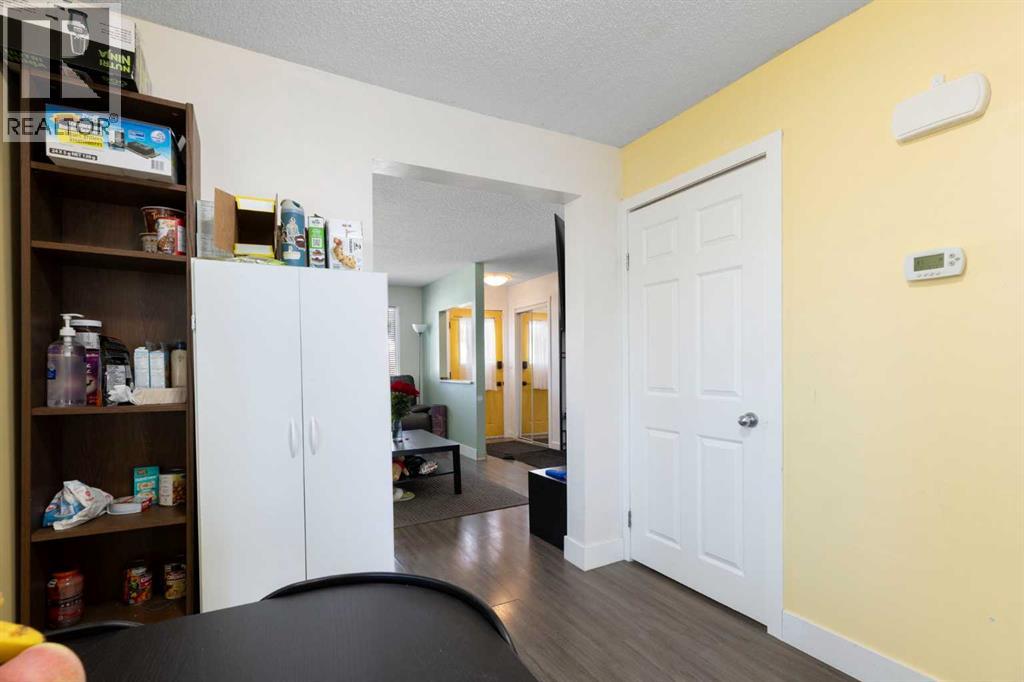 21 Mckernan Road SE, Calgary, Alberta  T2Z 1S7 - Photo 11 - A2309974