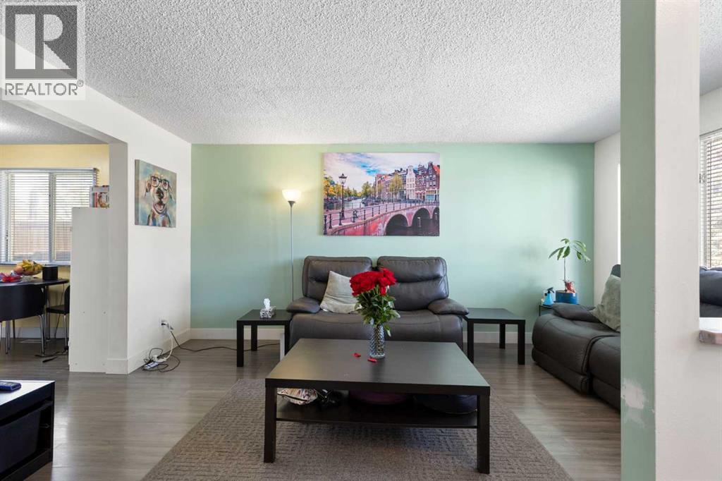 21 Mckernan Road SE, Calgary, Alberta  T2Z 1S7 - Photo 7 - A2309974