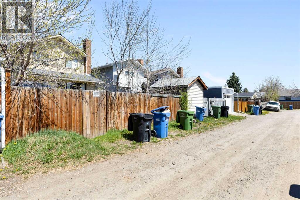 21 Mckernan Road SE, Calgary, Alberta  T2Z 1S7 - Photo 33 - A2309974